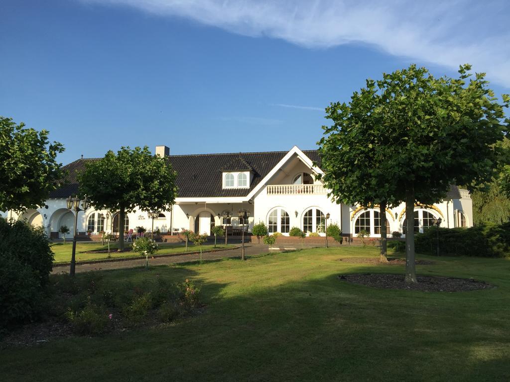 Apartment Maasheuvel Arcen Exterior photo